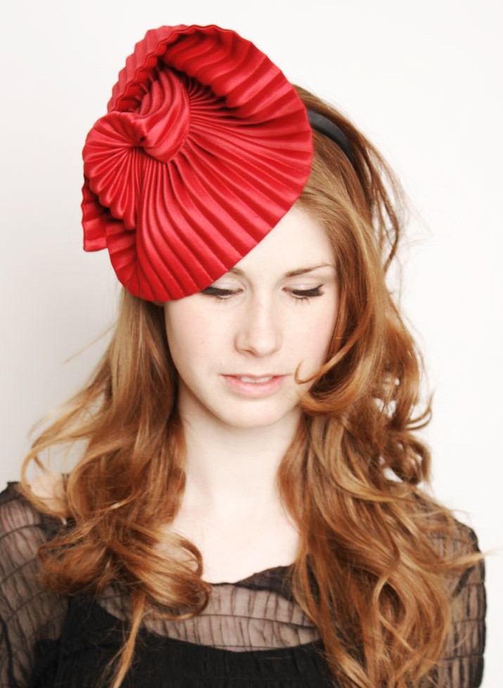 Ophelie-hats-pleated-red